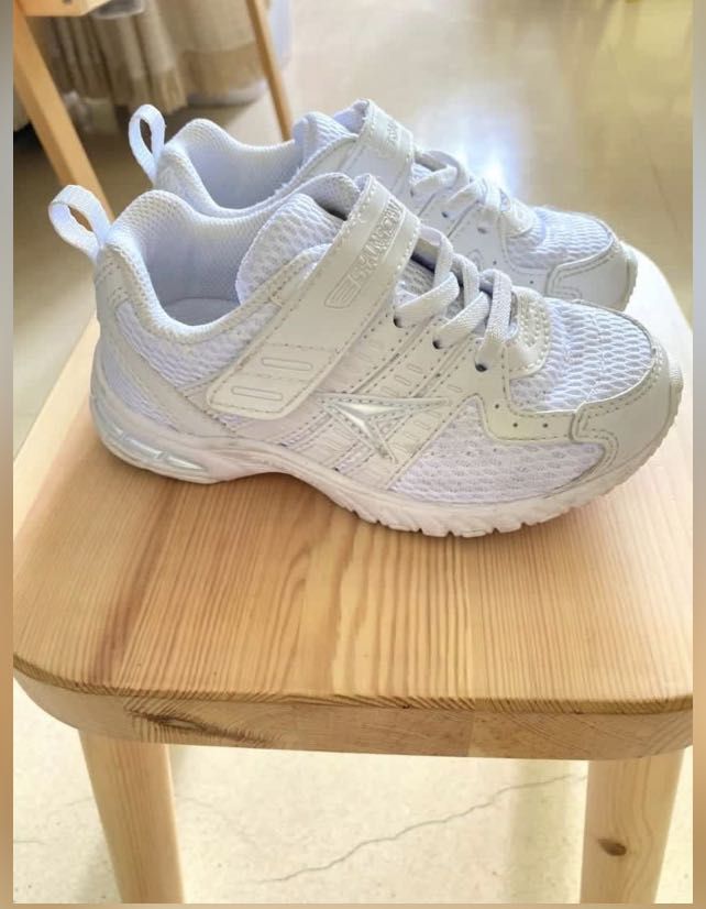 Japanese brand white Sneakers canvas school shoes running rubber shoes for kids size EU 28 US 11 bata adidas nike