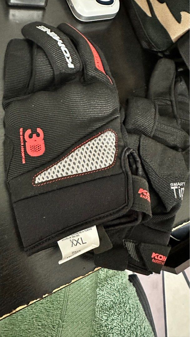 KOMINE Glove Original, Men's Fashion, Activewear on Carousell