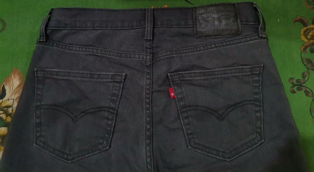 LEVI'S 511 Ash Gray Slim Fit Jeans / Size 32 to 33, Men's Fashion, Bottoms,  Jeans on Carousell