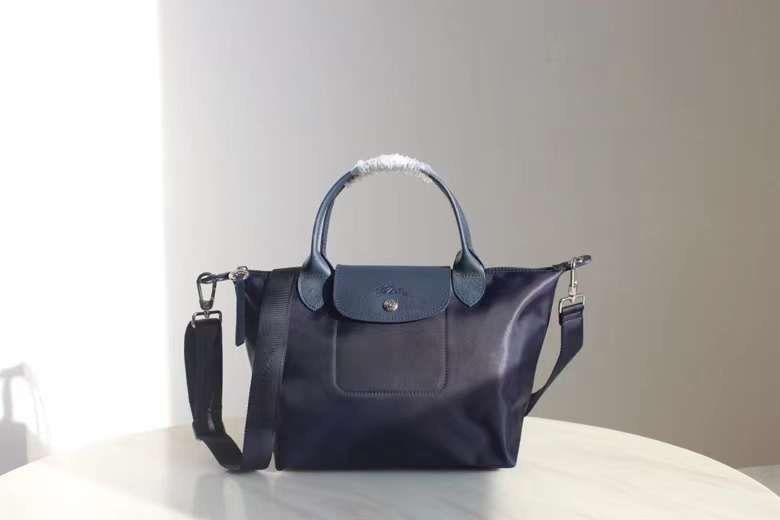 Longchamp sling bag deals small size