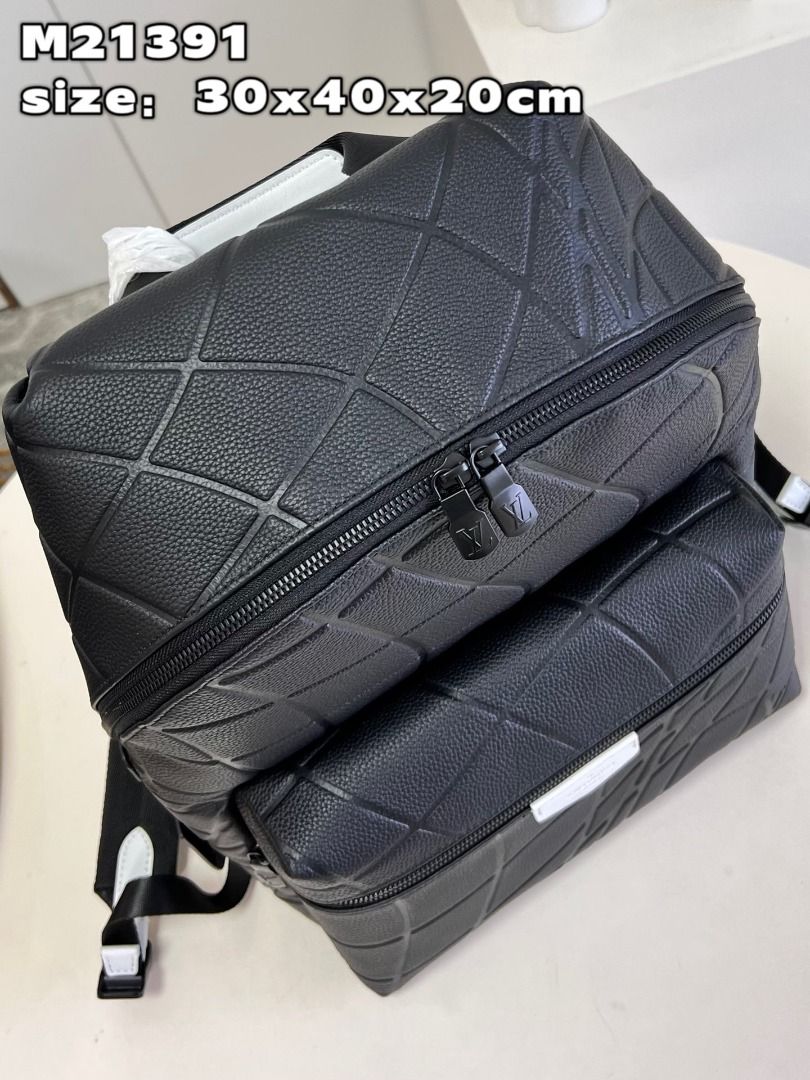 louis vuitton discovery backpack -M21391, Luxury, Bags & Wallets