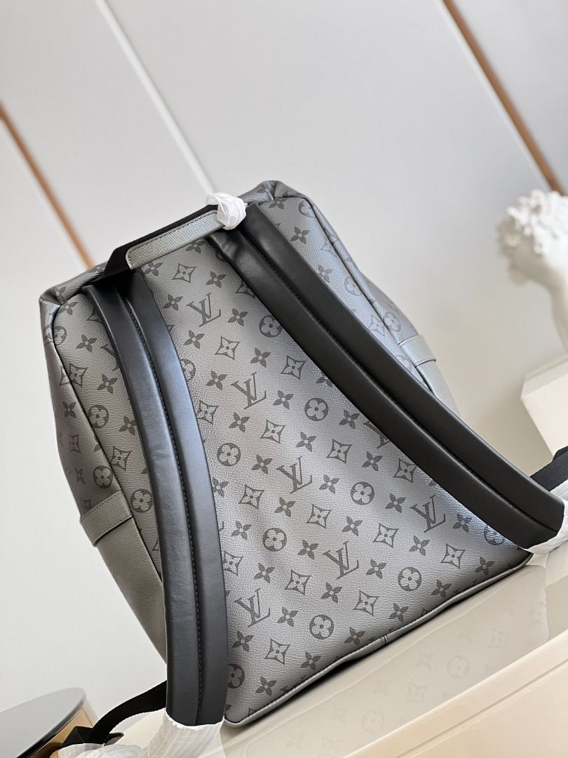 Louis Vuitton Discovery Discovery Backpack Pm (DISCOVERY PM BACKPACK,  M30835)