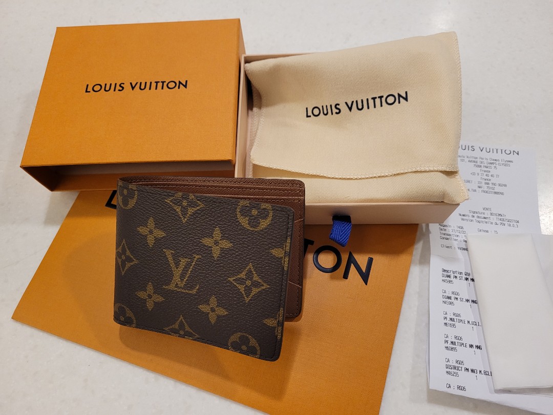 Singapore - SEP 11, 2016: a Louis Vuitton Wallet Standing . Louis