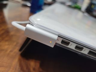 (Category: ) located in . Submitted by mdngadget (Listing ID 1206267217, Image 1). Description: .
