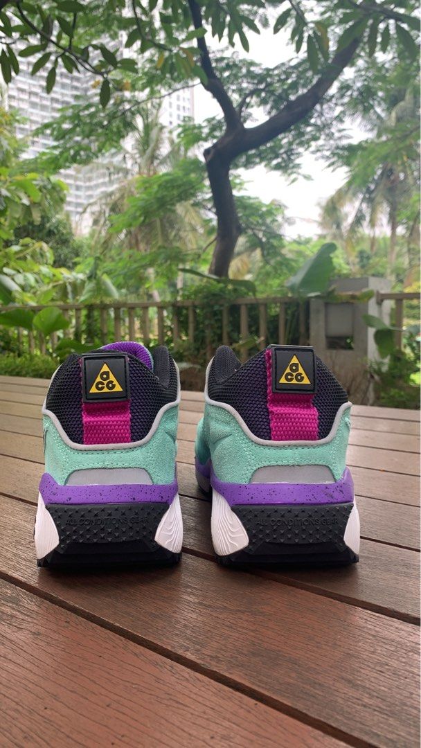 Acg dog discount mountain on feet