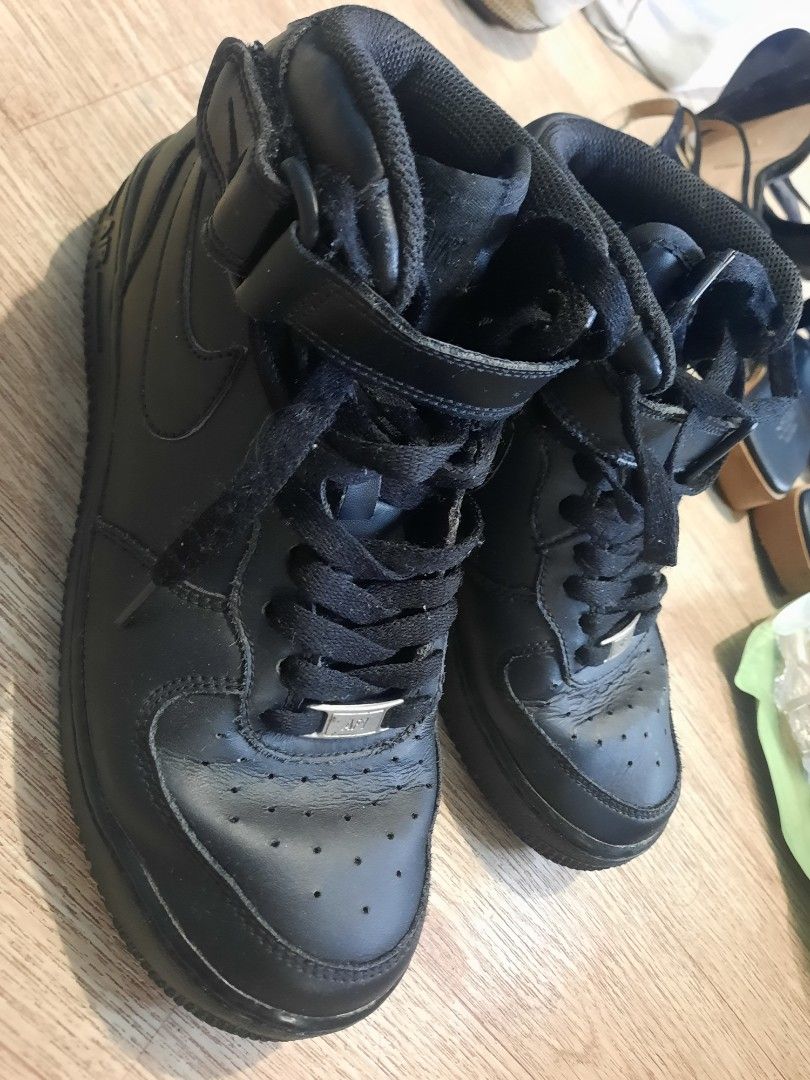 Nike air force hotsell 1 black high cut