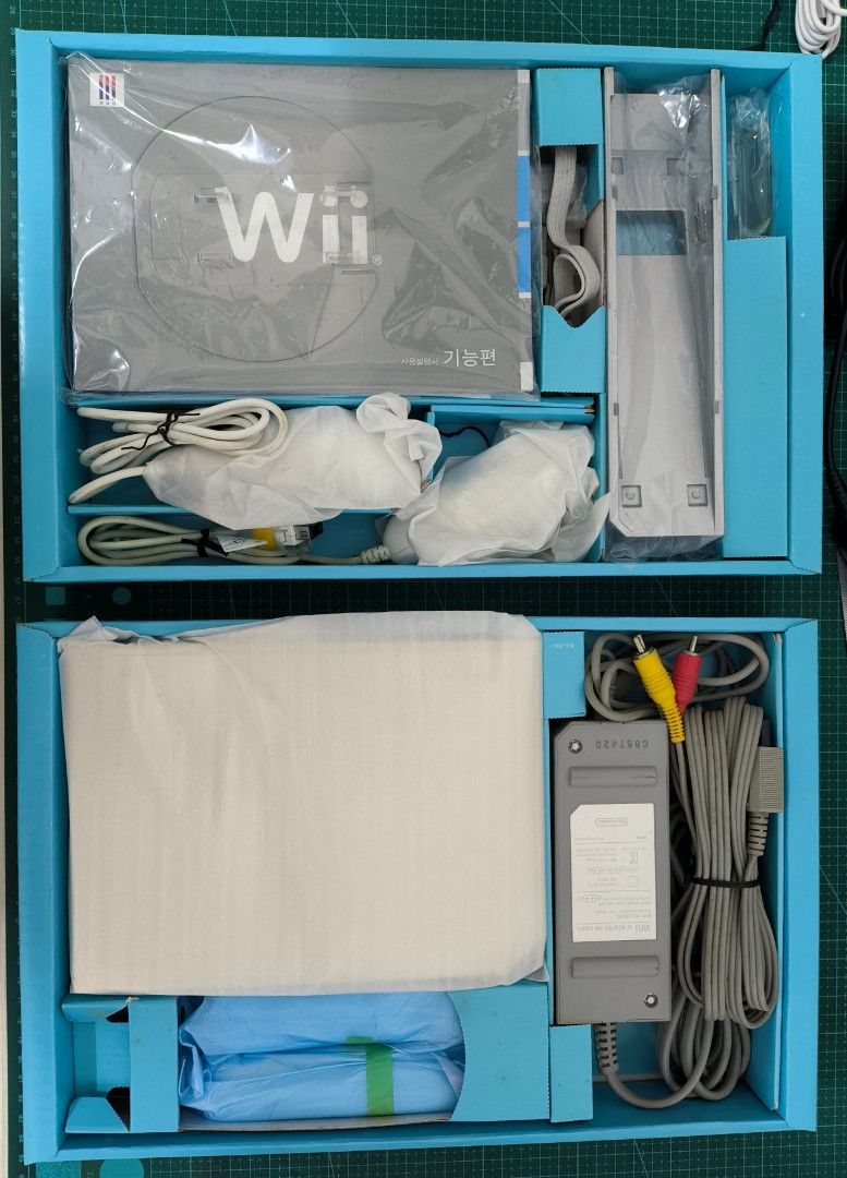 Nintendo Wii + Controller set, Video Gaming, Video Game Consoles