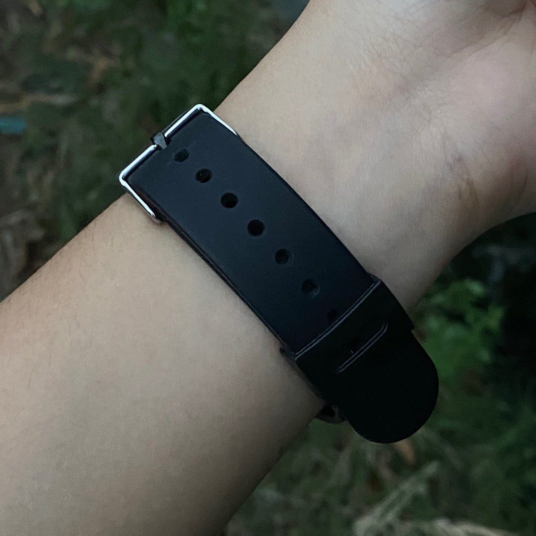 PHILIP STEIN Active Large Model 32-AW-RW (Category: Luxury Watches) located in Bulacan. Submitted by baywatchesph (Listing ID 1206235223, Image 3). Description: PHILIP STEIN Active Large Model 32-AW-RW 9/10 - In good condition & all working well. Quartz movement 42mm case size Black silicone strap Chronograph Unisex W/ presentation box. Selling price: ₱16,000 Meet-up by appt. Nationwide delivery thru LBC Express Contact #: 0976-073-3516.