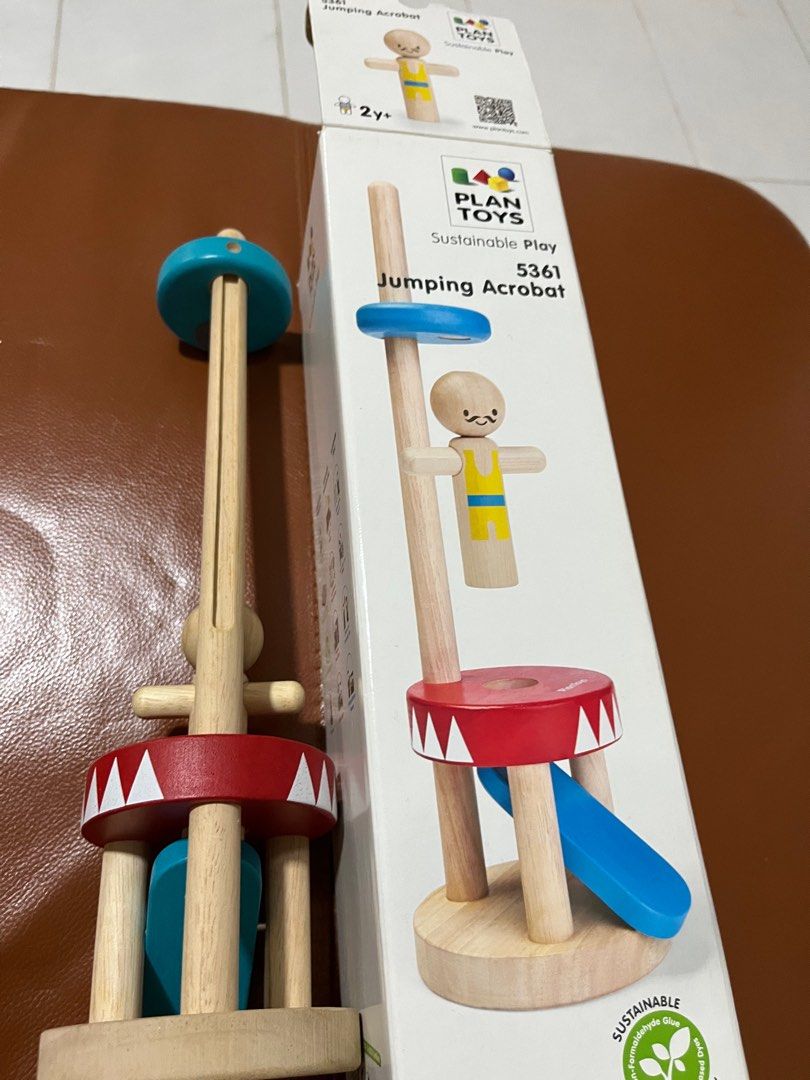Plan toys jumping acrobat hot sale