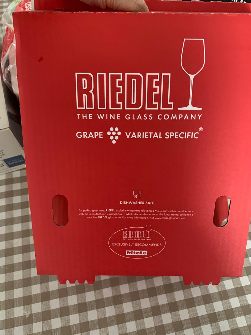 Riedel wine glasses set of 2, Furniture & Home Living, Kitchenware