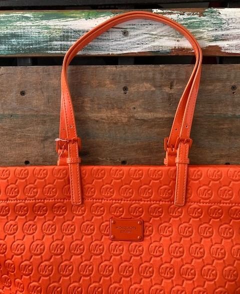 Sale at 10% Discount @Php 4,050 Authentic Michael Kors Jet Set Neoprene  Tote Bag, Women's Fashion, Bags & Wallets, Tote Bags on Carousell
