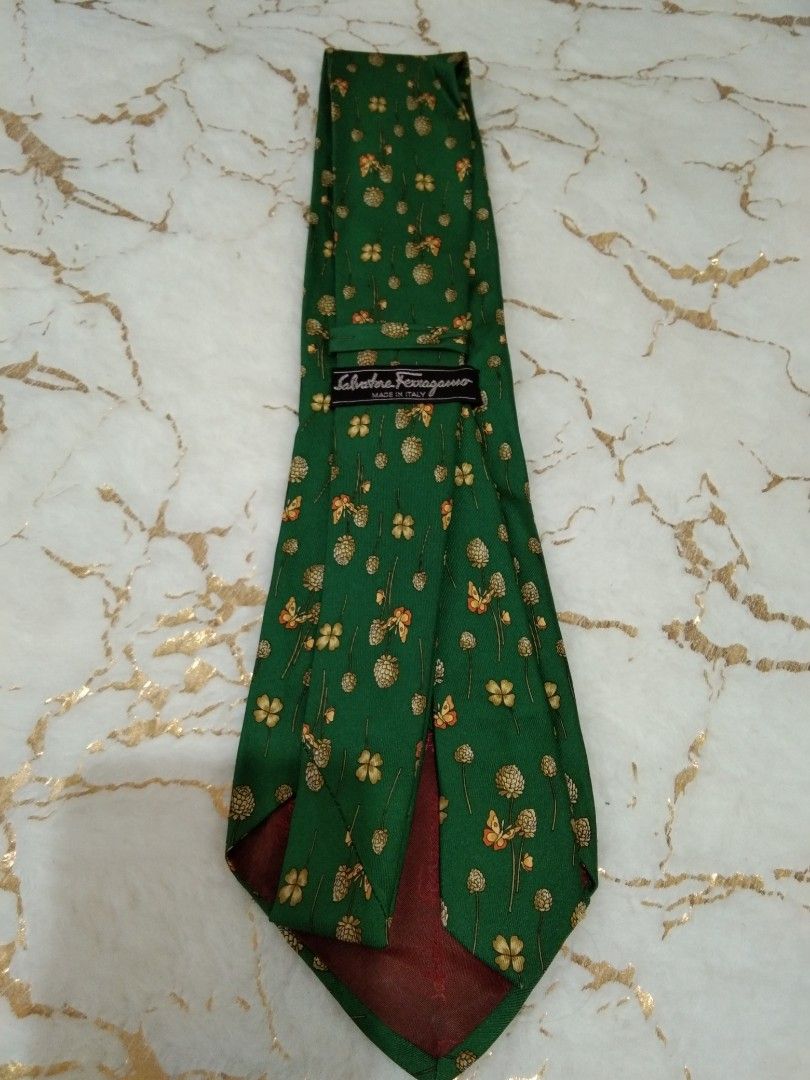 salvatore f.necktie (Category: Luxury Bags & Wallets) located in Quezon City. Submitted by cocooo18 (Listing ID 1206108409, Image 3). Description: no issue.