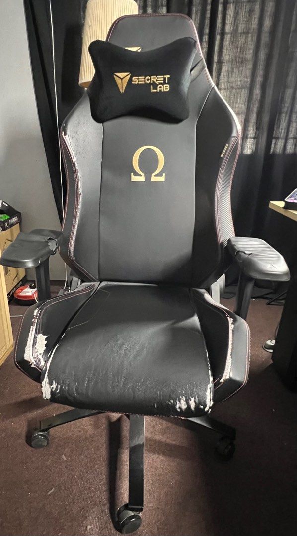 Secret Lab Gaming Chair, Furniture & Home Living, Furniture, Chairs on