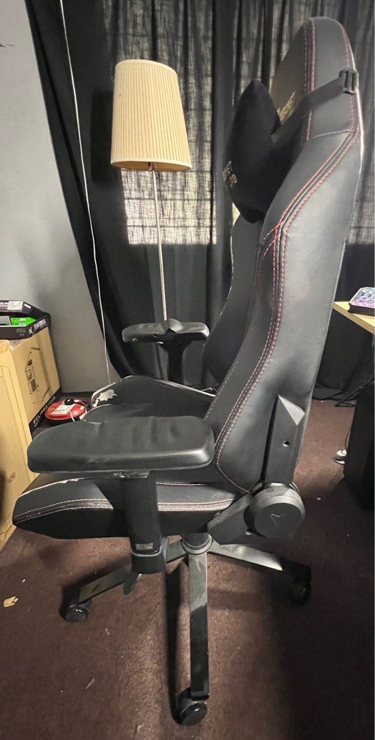 Secret Lab Gaming Chair, Furniture & Home Living, Furniture, Chairs on