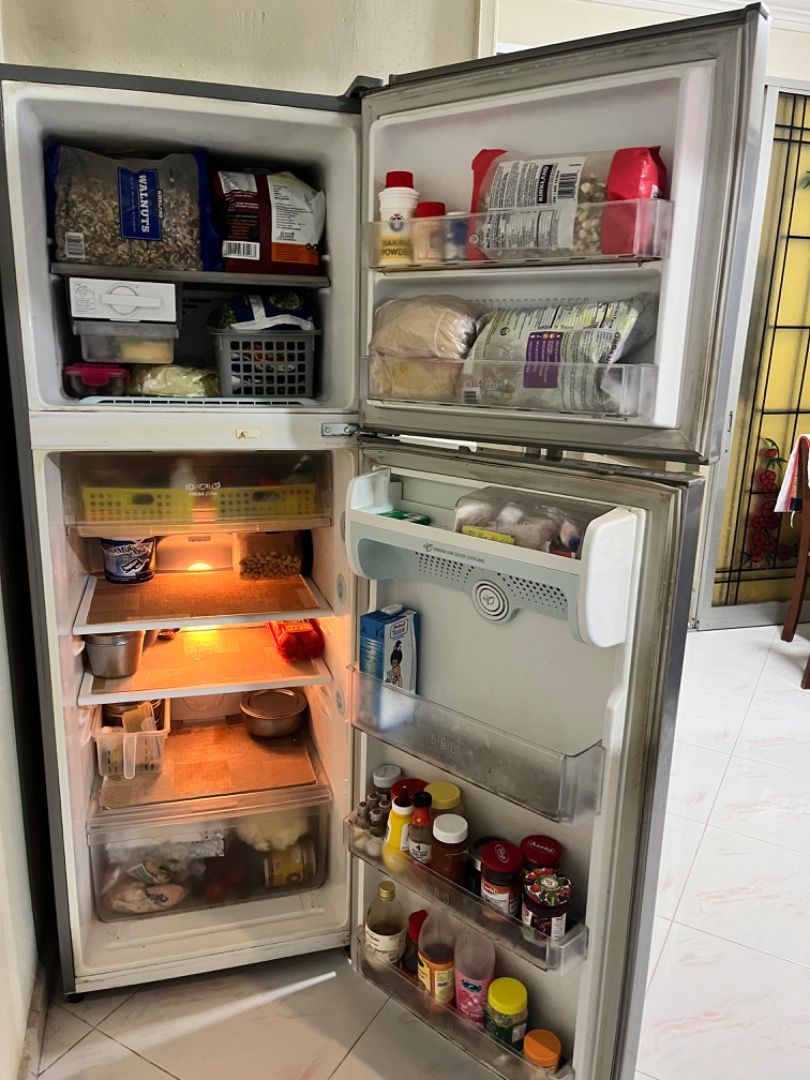 Final Steal Selling LG Fridge MODEL GAM392YLQ (used), TV & Home