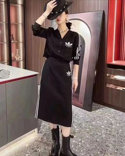 Setelan Rok Hitam