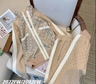 Setelat Jaket krem