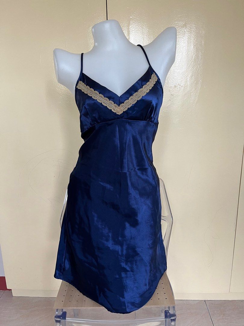 Sexy night gown navy blue (Category: Undergarments & Loungewear) located in Cainta. Submitted by krishoppe. (Listing ID 1206110456, Image 1). Description: Sexy, navy blue night gown Free size Fits small to medium Adjustable straps Above the knee length.