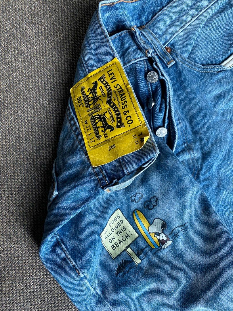 Snoopy X Levis Men s Fashion Bottoms Jeans on Carousell