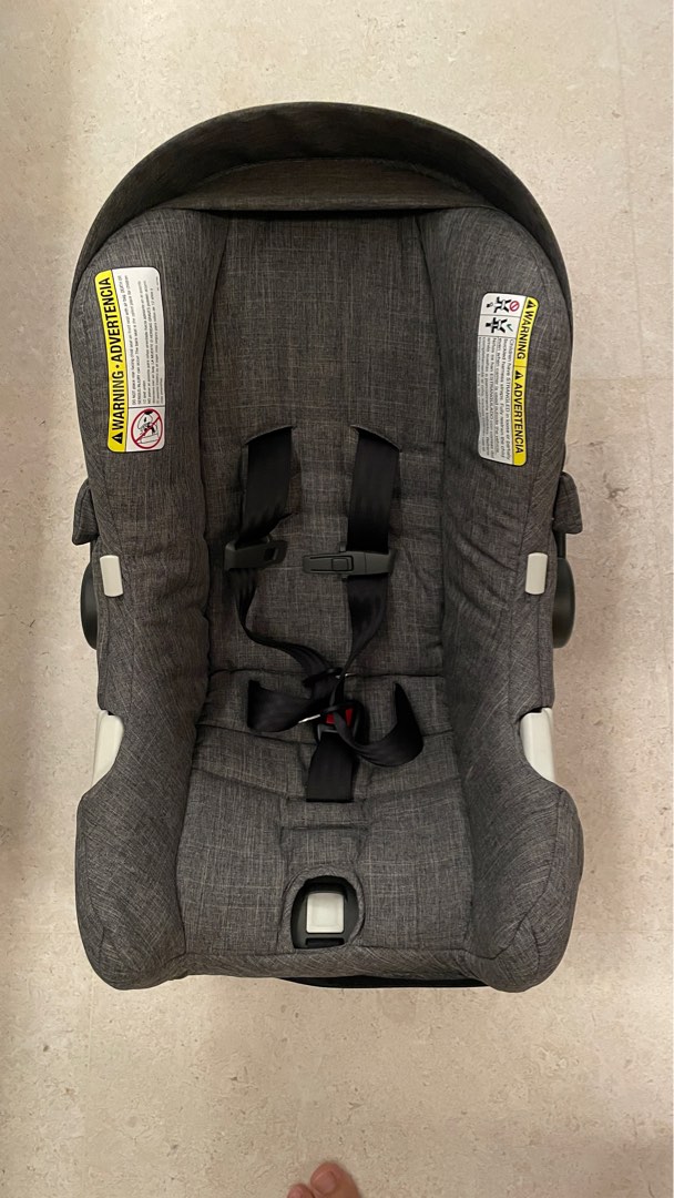 Stokke PIPA by nuna with base, Babies & Kids, Going Out, Car Seats on