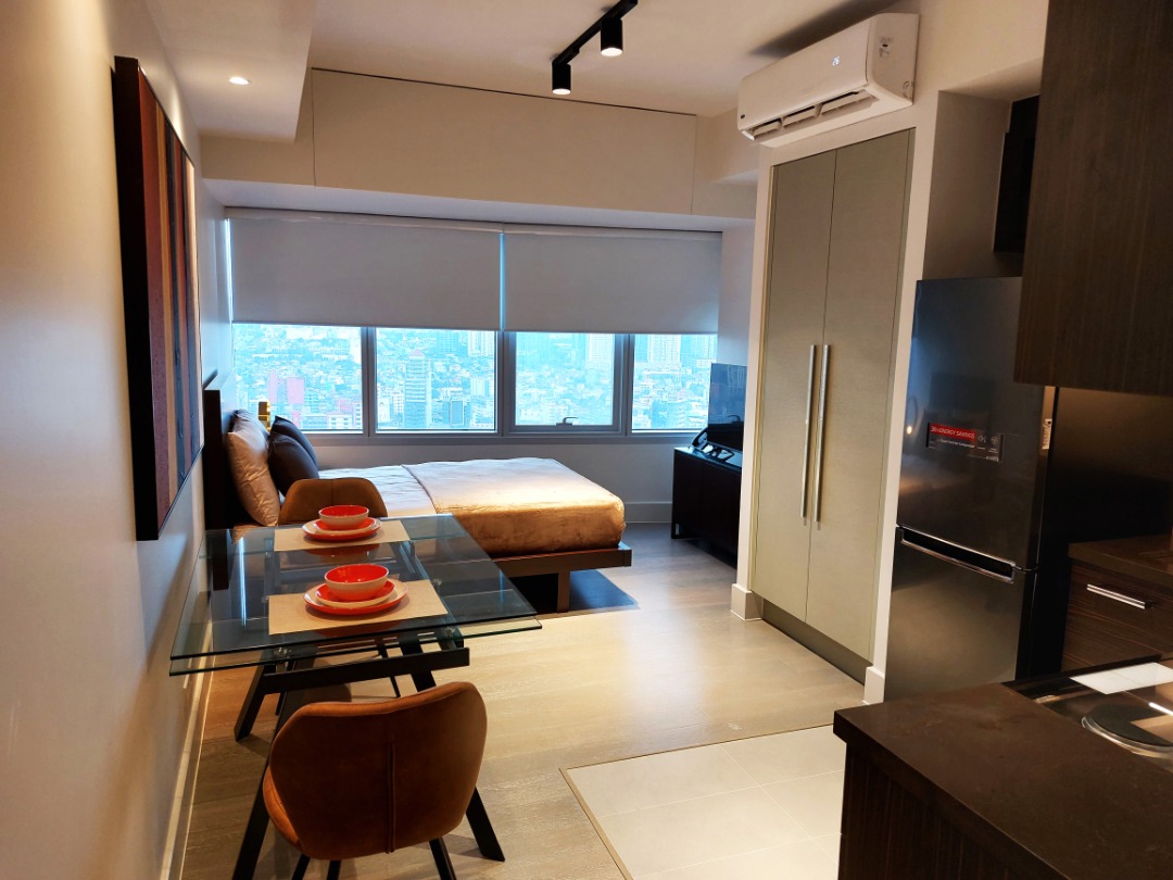 Studiotype condominium unit at The Proscenium Residences at Rockwell