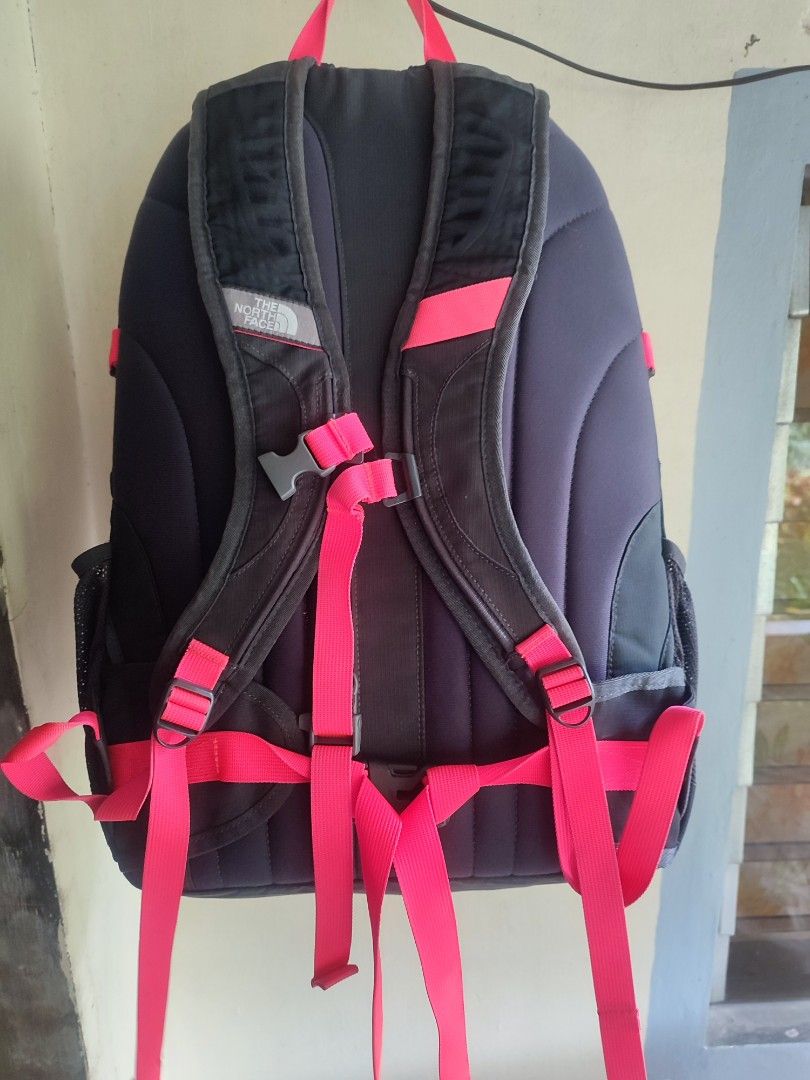 Tnf Borealis Backpack (Category: Backpacks) located in Lipa City. Submitted by gudoys_outdoor16 (Listing ID 1206225978, Image 3). Description: Tnf Borealis Backpack very good condition 28 Liters 2400 + sf.