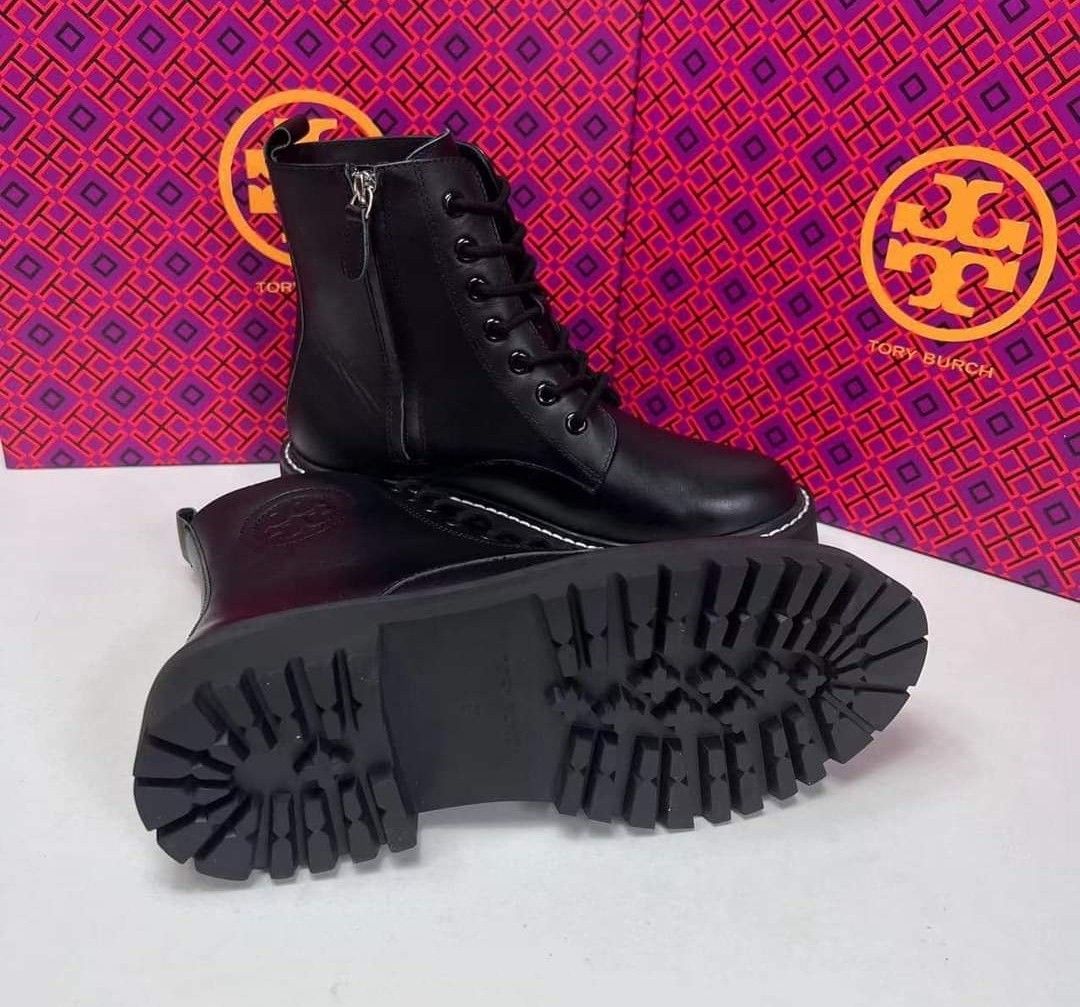 Authentic Tory Burch Boots Signature Logo Embossed, Women's Fashion,  Footwear, Boots on Carousell