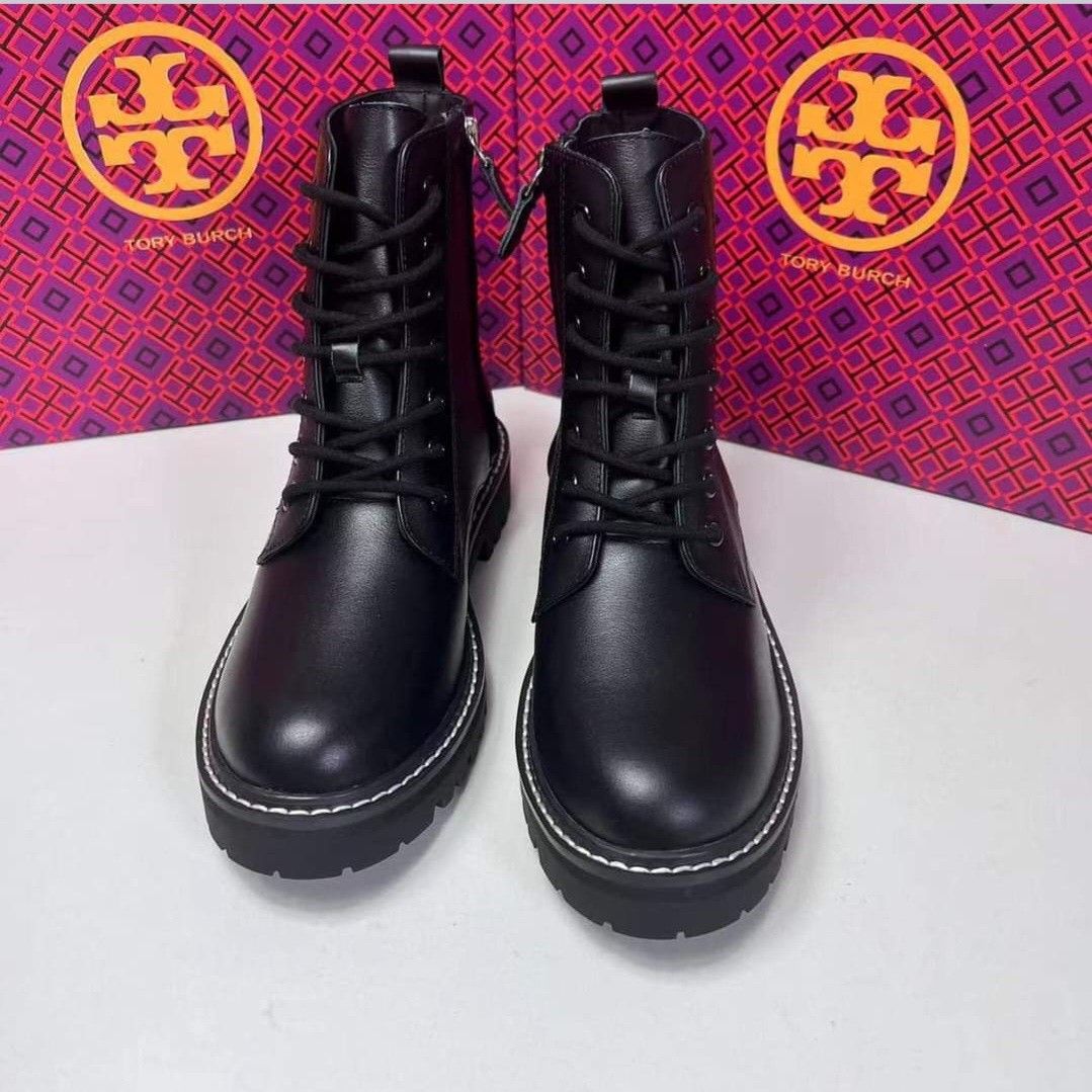 Authentic Tory Burch Boots Signature Logo Embossed, Women's Fashion,  Footwear, Boots on Carousell