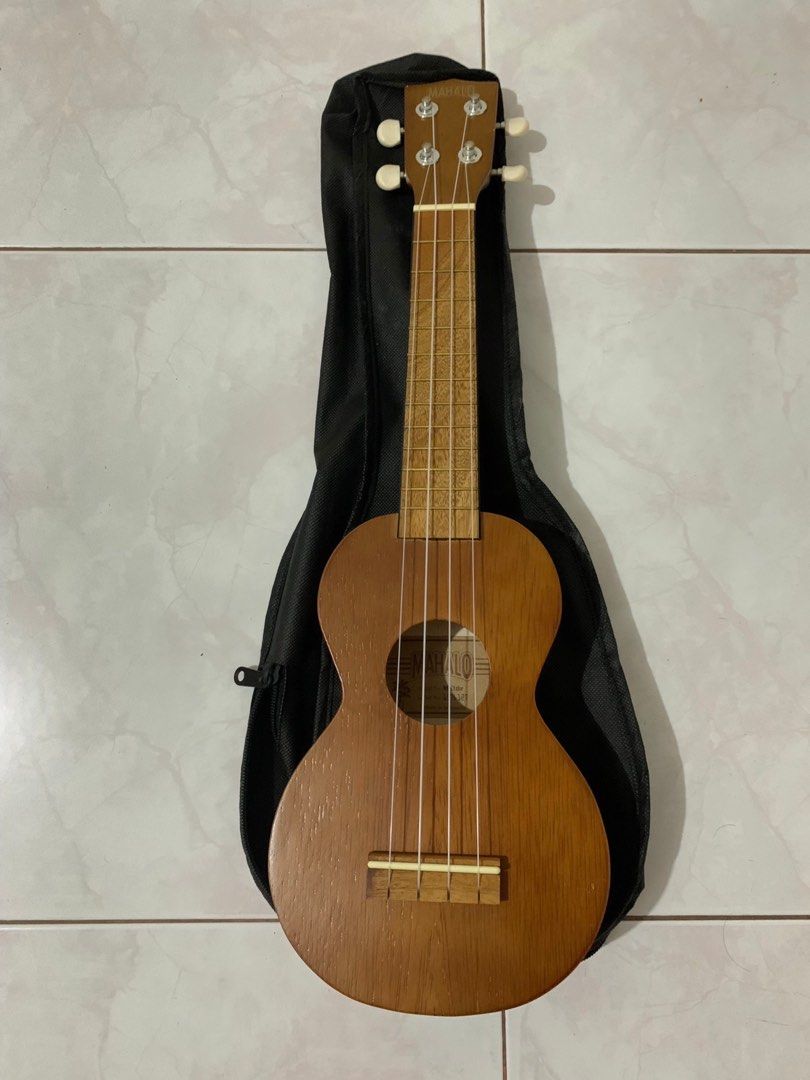 Harga ukulele deals yamaha di gramedia