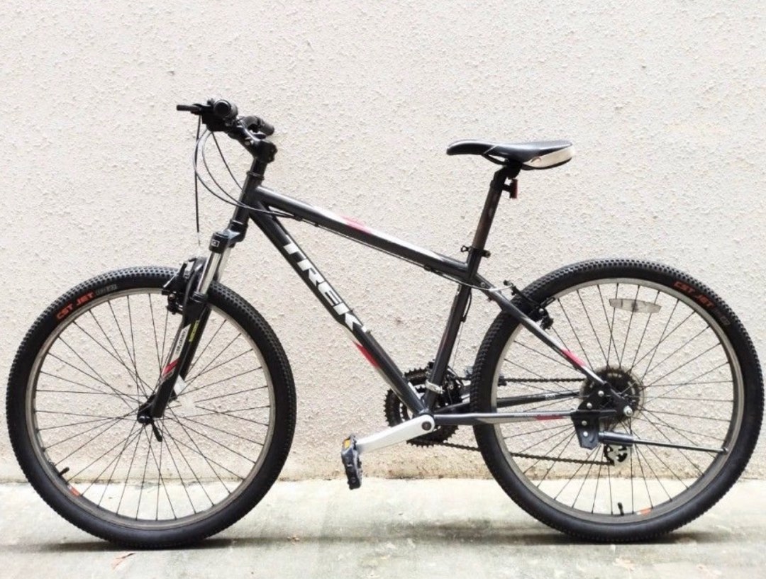 Used Trek bicycle 26", Sports Equipment, Bicycles & Parts, Bicycles on Carousell