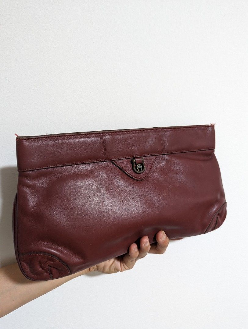 Vintage Etienne Aigner Clutch Purse Signature Burgundy