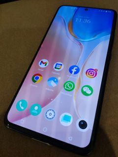 VIVO X70 8GB 128GB LIKE NEW 99.9 with original charge