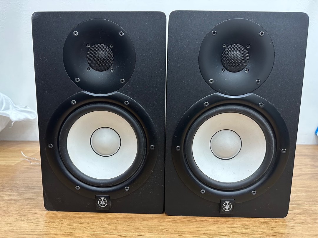 Yamaha HS7, Audio, Soundbars, Speakers & Amplifiers on Carousell