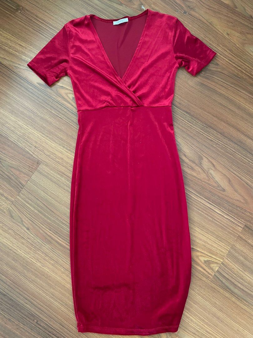 Zara Red Velvet Dress, Women's Fashion, Dresses & Sets, Dresses on