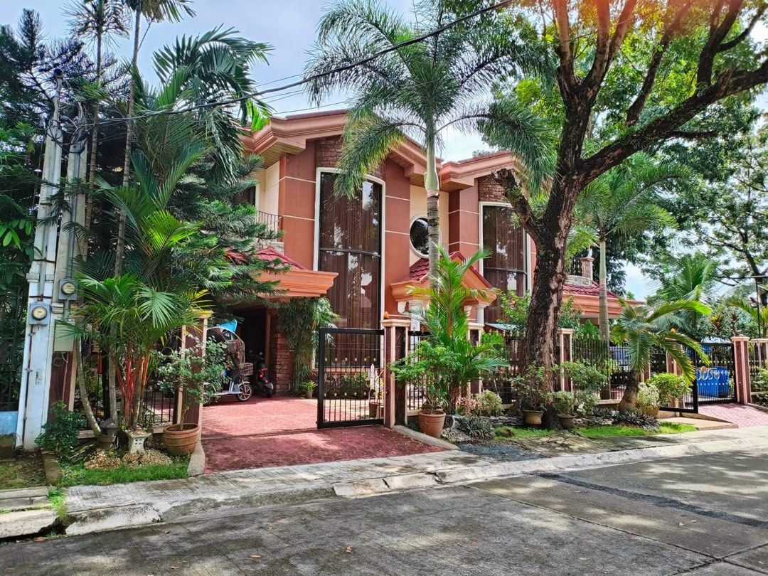 6BR House with pool in Casa Milan Fairview, Property, For Sale, House