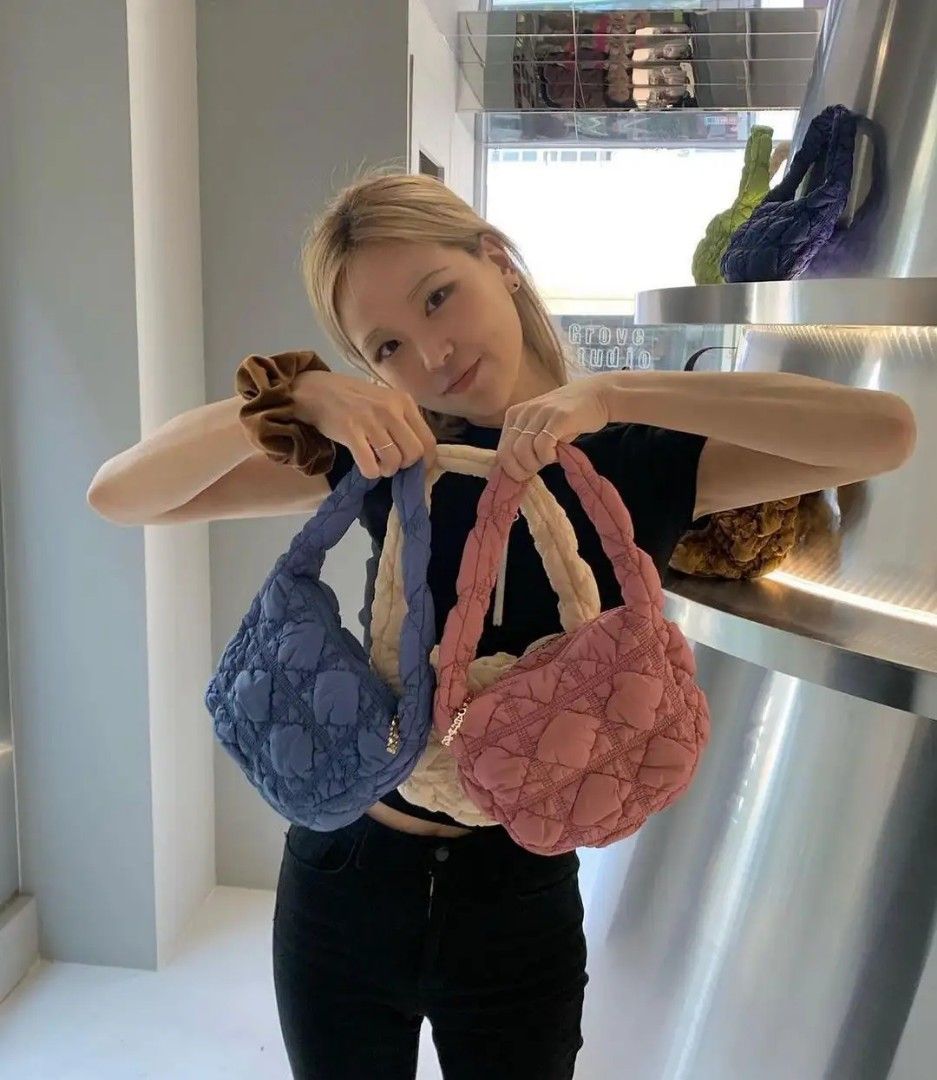 ★CARLYN★送料・関税込★Soft Mini Bag 🇰🇷韓國Carlyn Soft Bag Mini Size, 女裝, 手袋及銀包, 單肩包