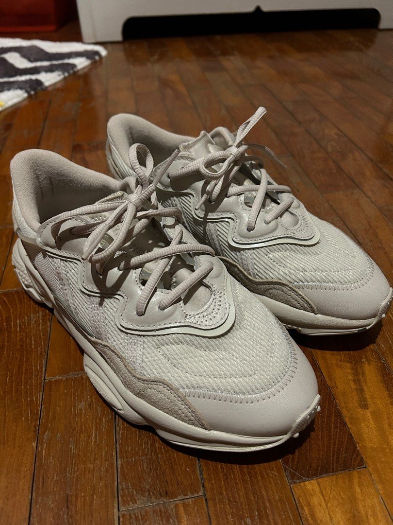 Ozweego beige on new arrivals feet