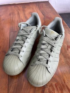 (Category: ) located in . Submitted by mycloset240 (Listing ID 1200617007, Image 1). Description: .