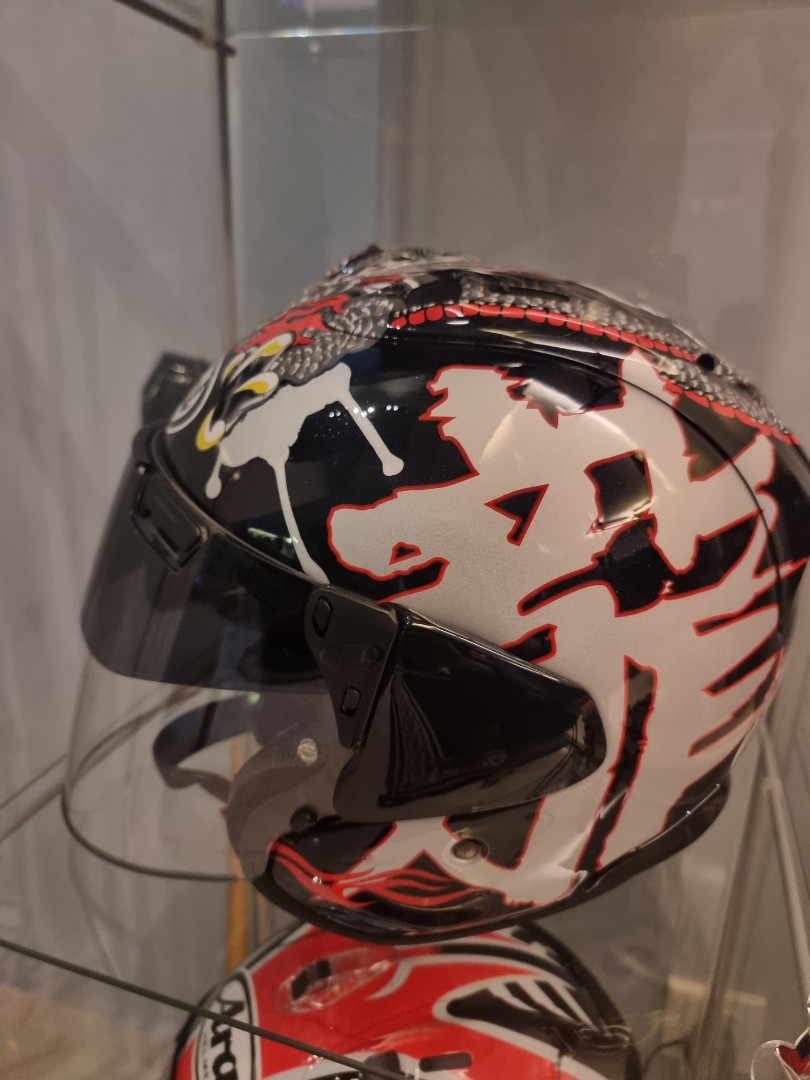 Arai dragon, Motorcycles, Motorcycle Accessories on Carousell