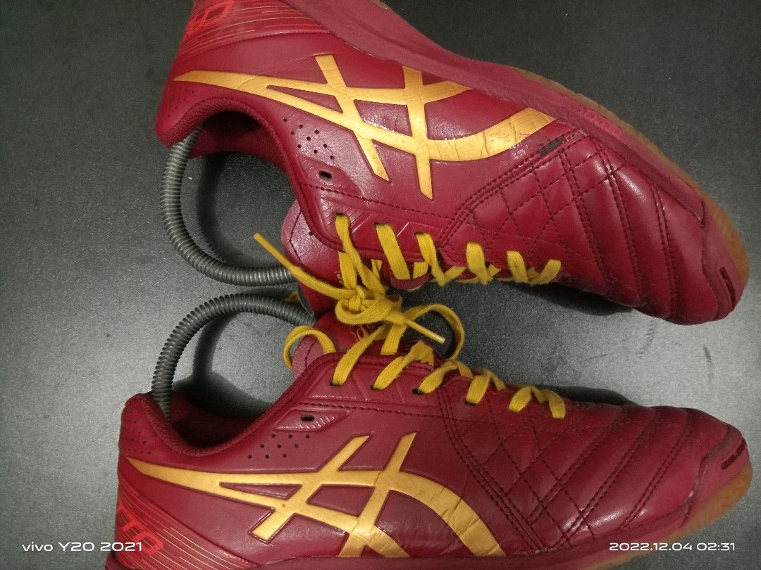 Asics kasut futsal