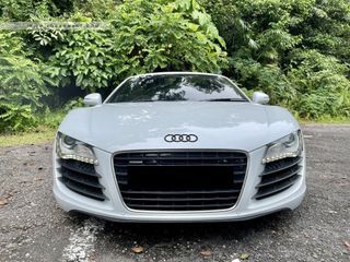 Audi R8 Coupe 4.2 FSI quattro (M)