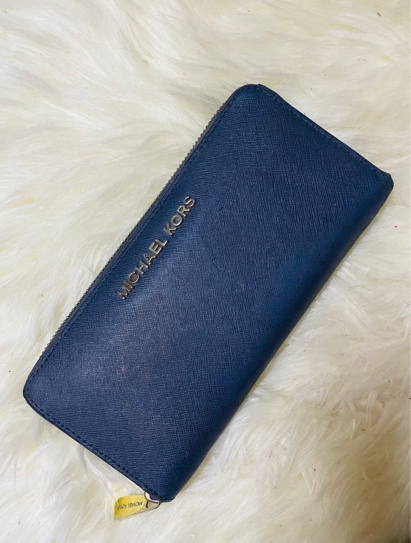 Authentic mk wallet sales