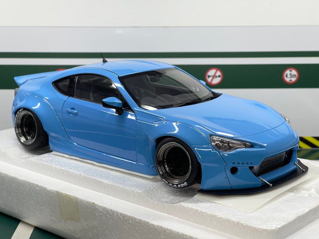 AUTOart Rocket Bunny TOYOTA 86 1/18 自動車