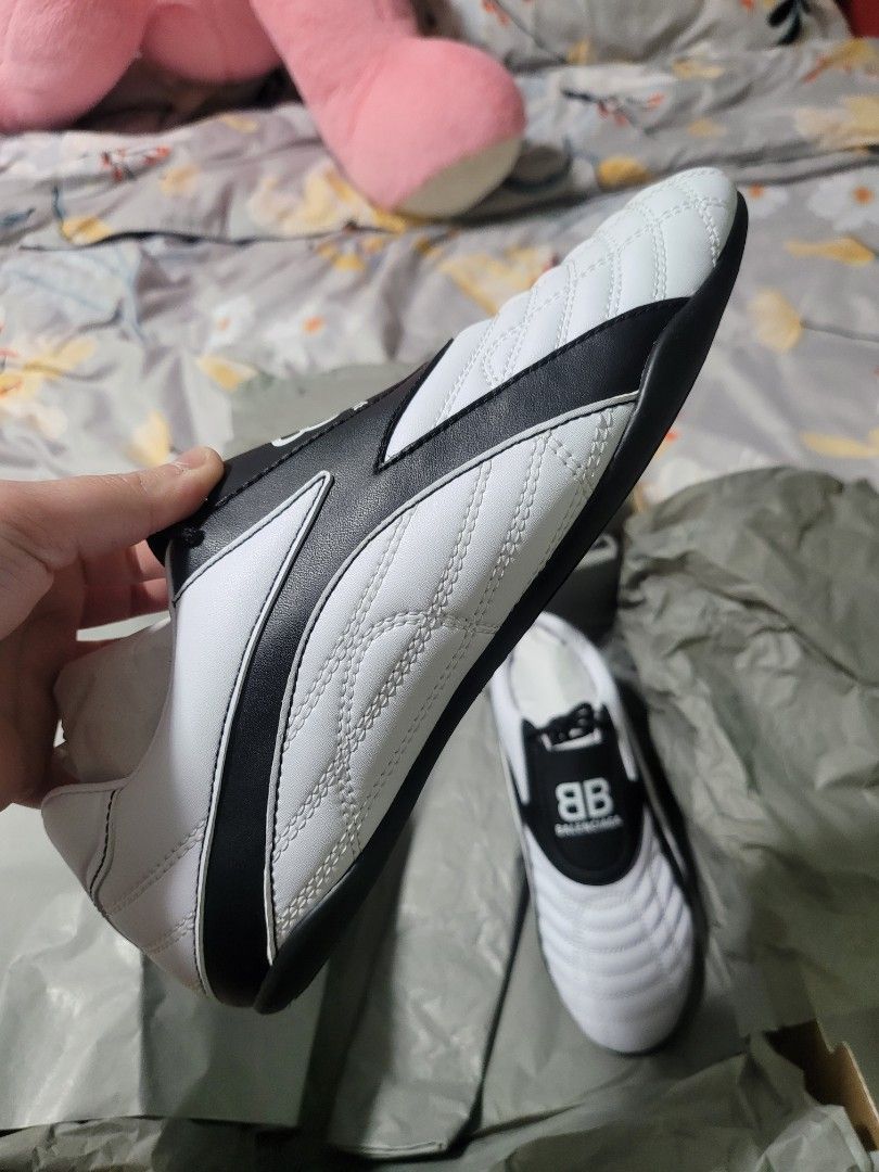 balenciaga sneakers foot locker