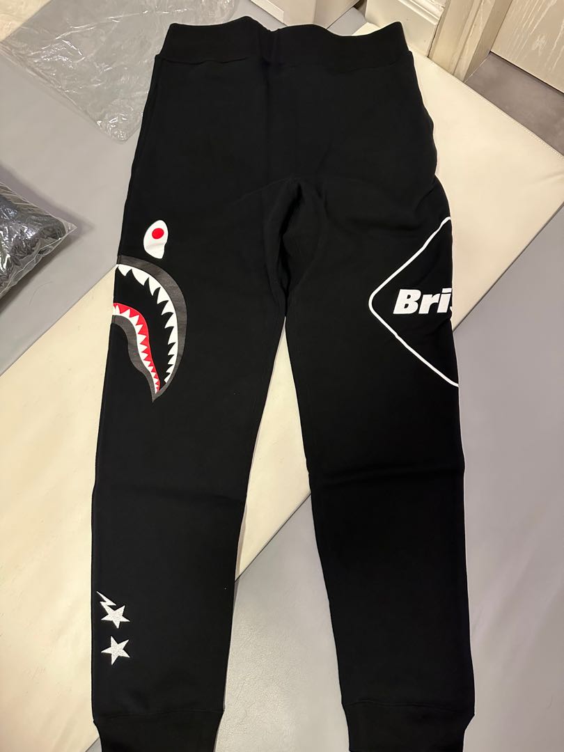 Bape FCRB Shark Sweatpants, 男裝, 褲＆半截裙, 運動褲- Carousell