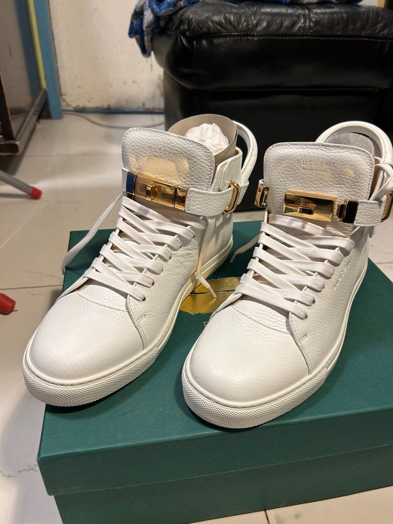 BUSCEMI Carousell