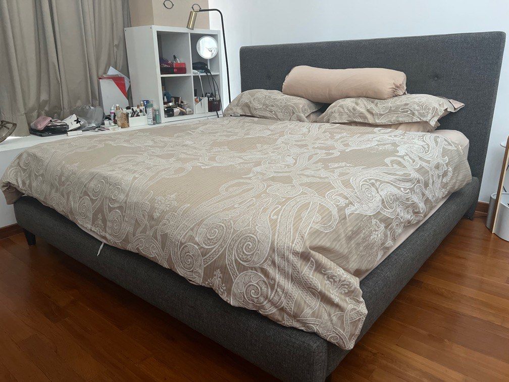 Castlery King size bed with Westfield mattress and OekoTex cooling