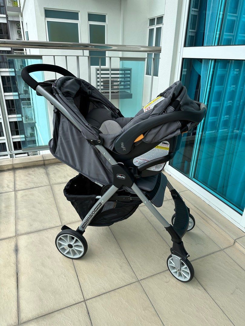 Chicco Mini Bravo Sport stroller carrier car seat Babies