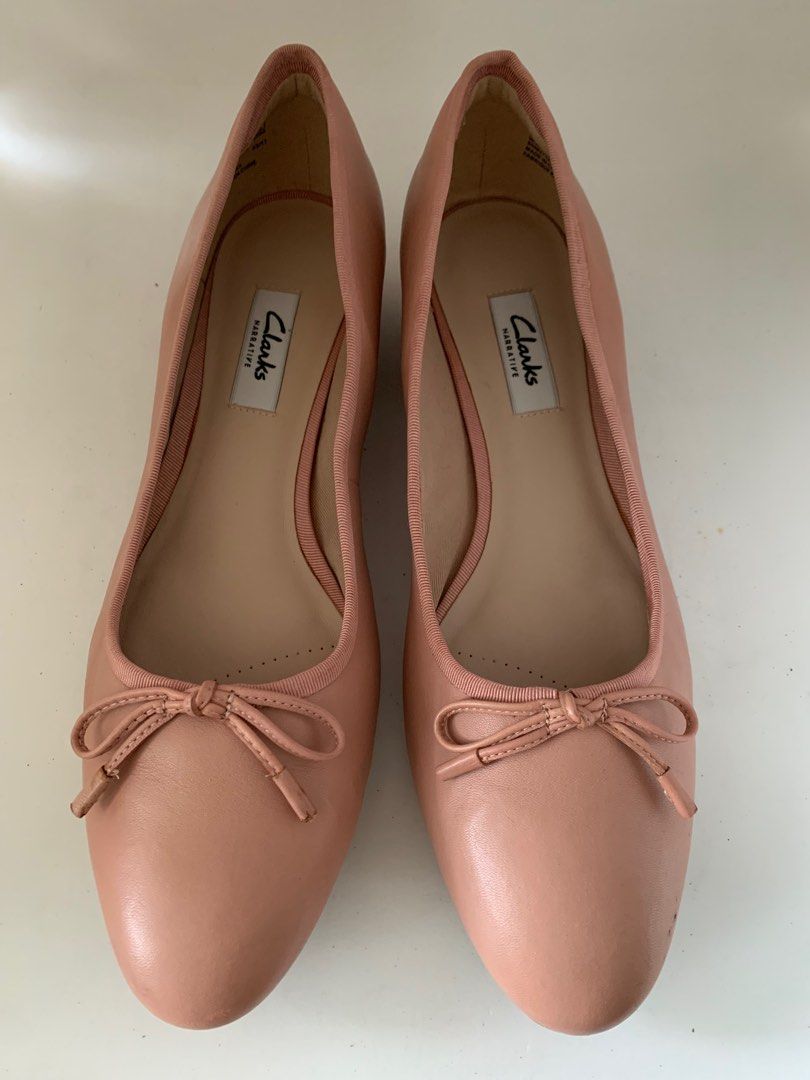 Clarks hotsell ecco shoes