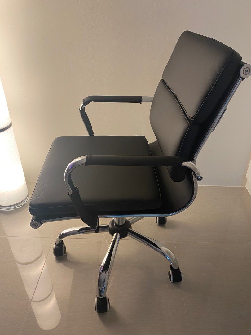 Computer Chair, Furniture & Home Living, Furniture, Chairs on Carousell